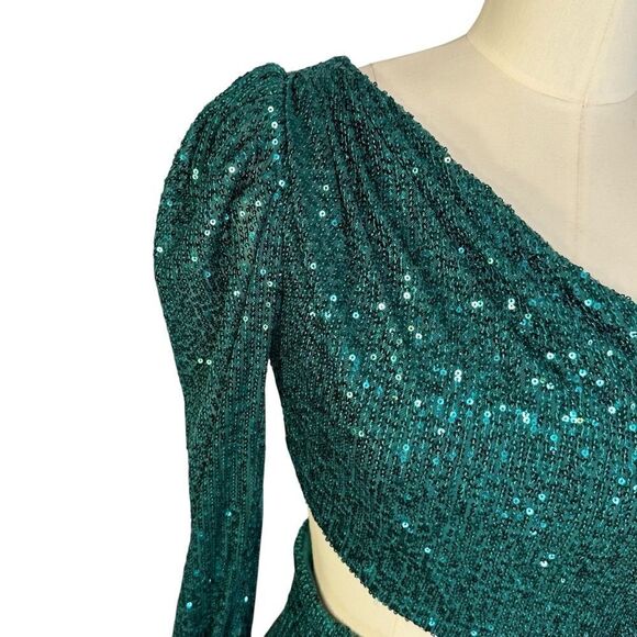 Mac Duggal 26730 Green Sequined One Shoulder Cut Out Gown| Size 2 - Picture 5 of 8